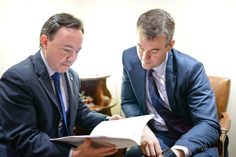 54077DBA-026E-4DB5-8AE8-9F95F58728E4-364-000000D1E4D5C08E 54077DBA-026E-4DB5-8AE8-9F95F58728E4-364-000000D1E4D5C08E